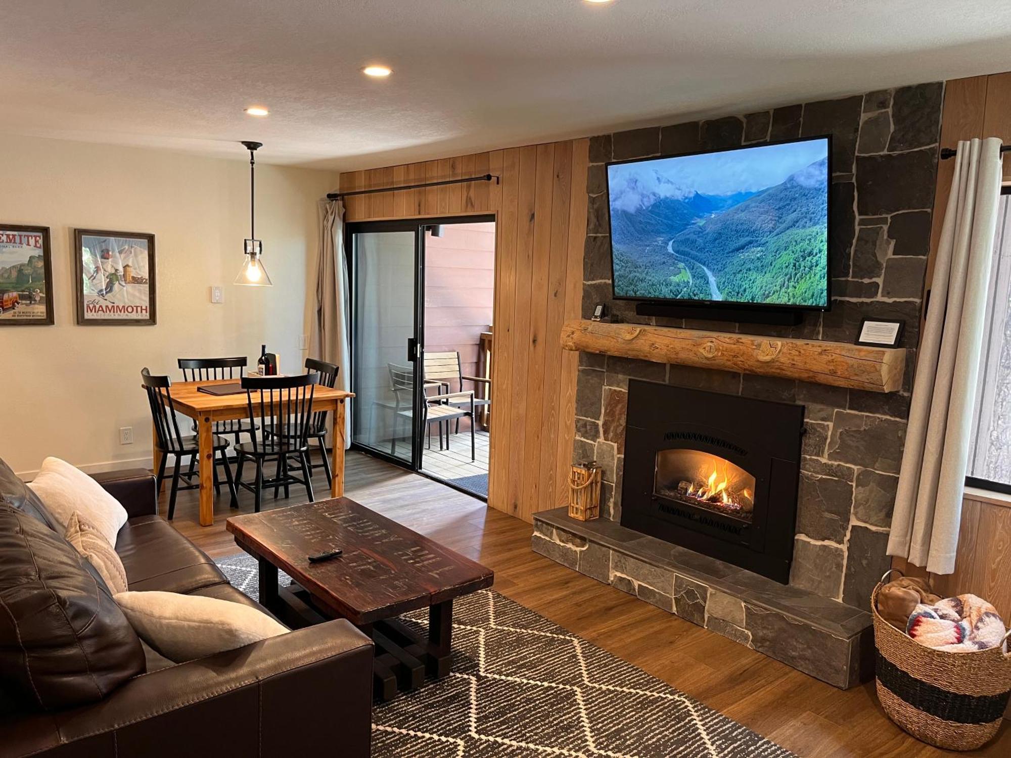 Tastefully Remodeled Condo At Mammoth Ski & Racquet Club, Hot Tub, Garage, 10 Min Walk To Ski Lifts Mammoth Lakes Exteriér fotografie