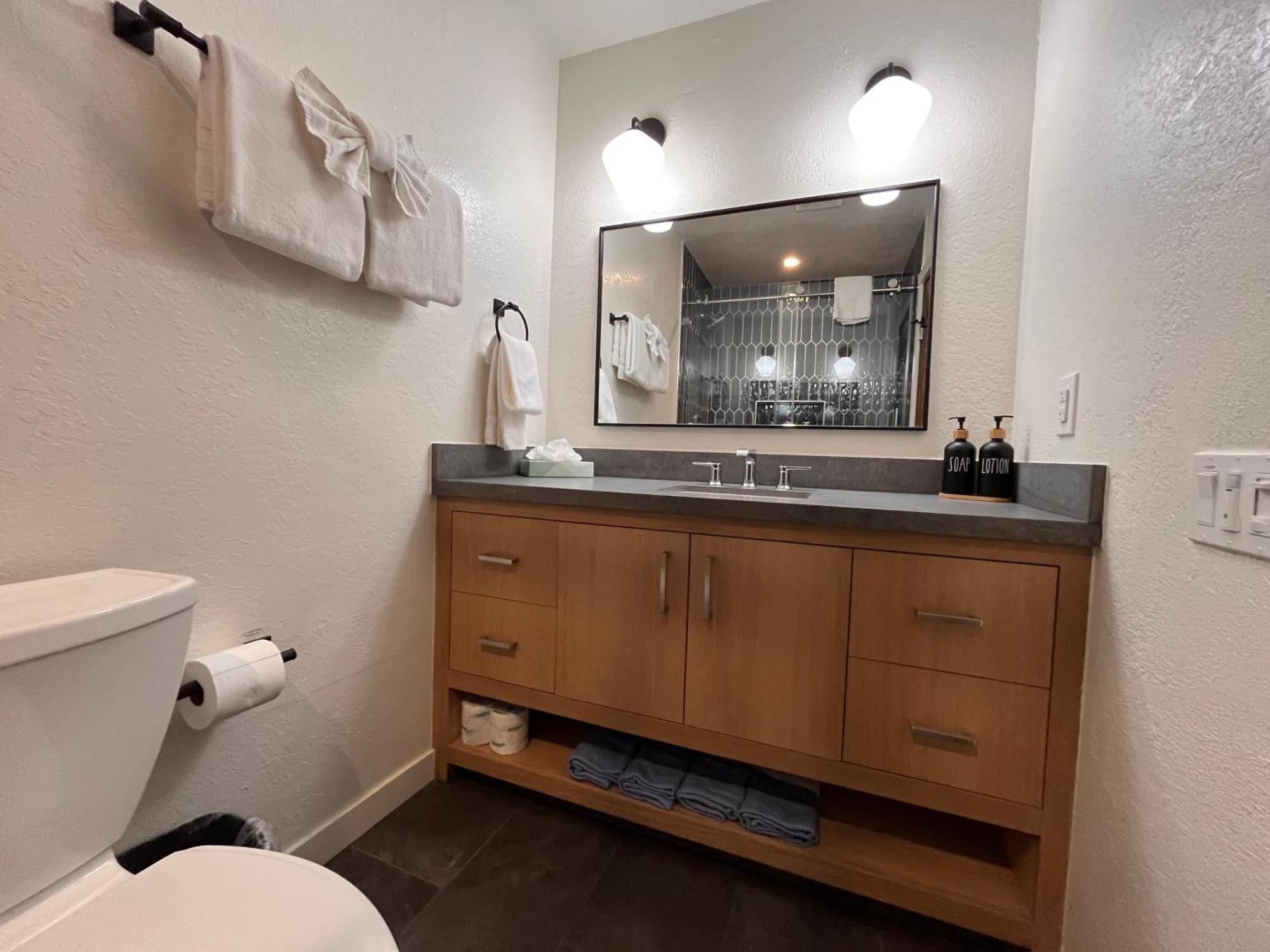 Tastefully Remodeled Condo At Mammoth Ski & Racquet Club, Hot Tub, Garage, 10 Min Walk To Ski Lifts Mammoth Lakes Exteriér fotografie